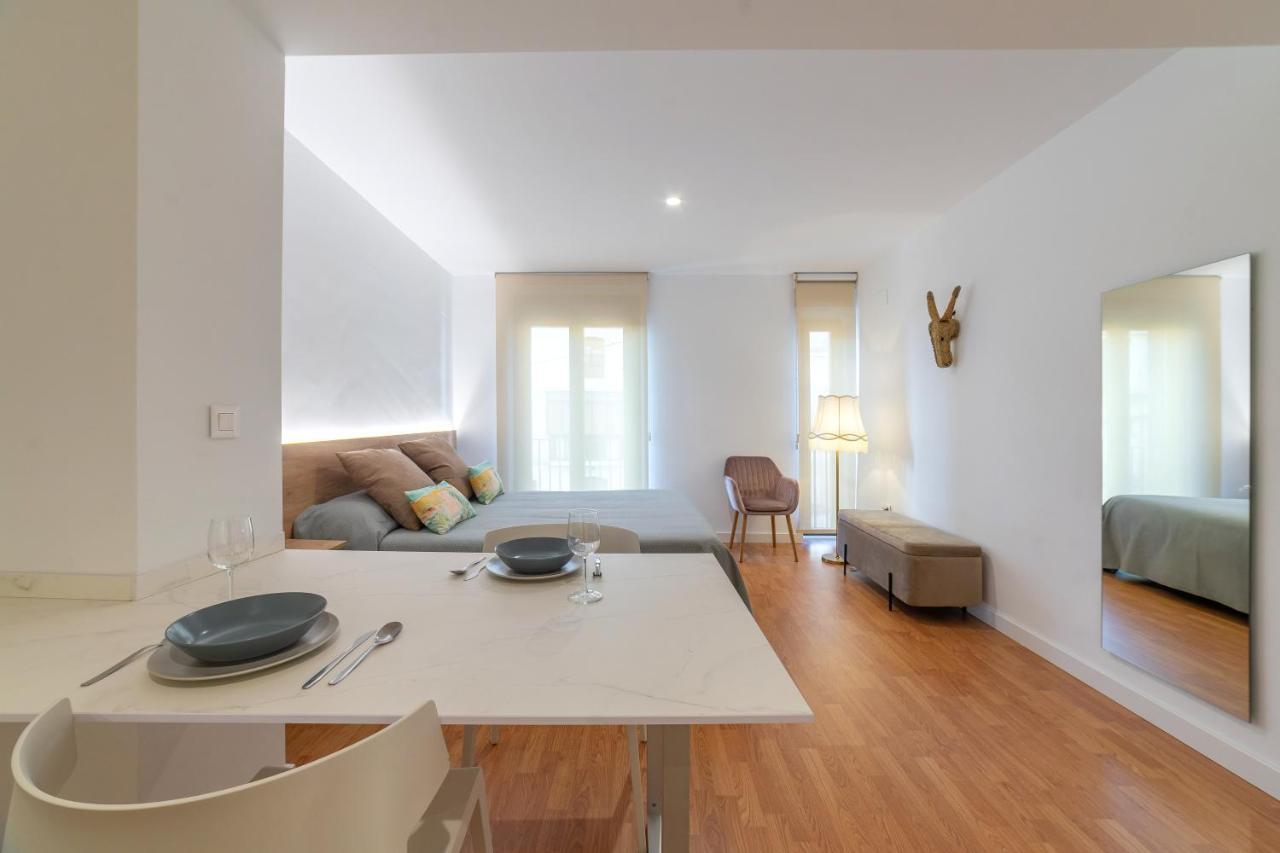 Apartamentos Turisticos Torres De Santiago 乌贝达 外观 照片